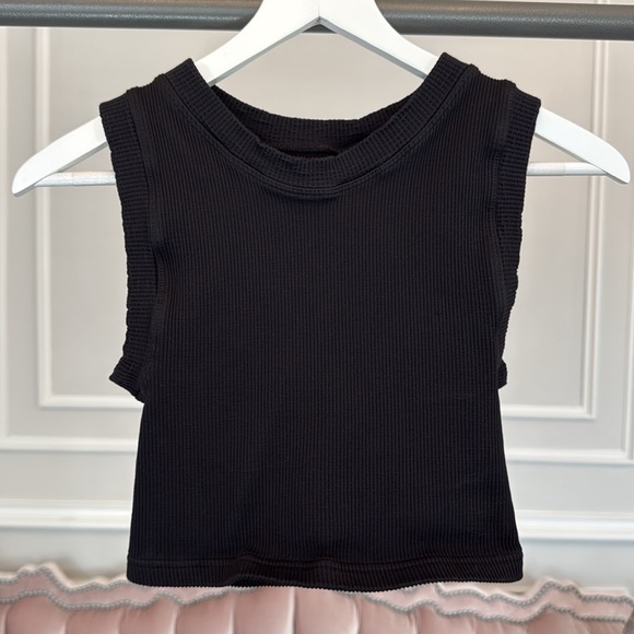 FREE PEOPLE HAPPINESS RUN MUSCLES TOP SIZE M/L - Picture 13 of 15